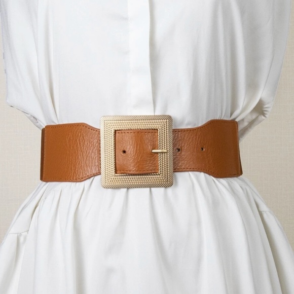 Accessories - Luxe Gold Tone Square Bucket Vegan Leather Stretchy Belt